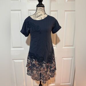 AKEMI blouse oversized xs $5 final